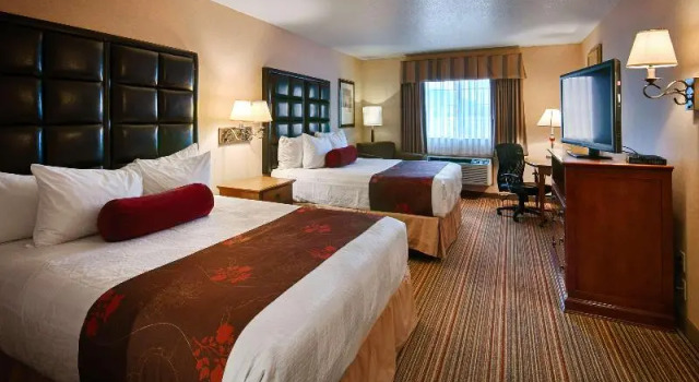 Номер Standard Best Western Plus Rama Inn & Suites