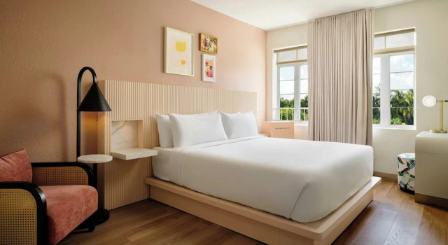 FOUND Hotels, Miami Beach, Series by Marriott, Varaa Hotelli Hotellit Miami Beach uima-altaalla, Uima-allas