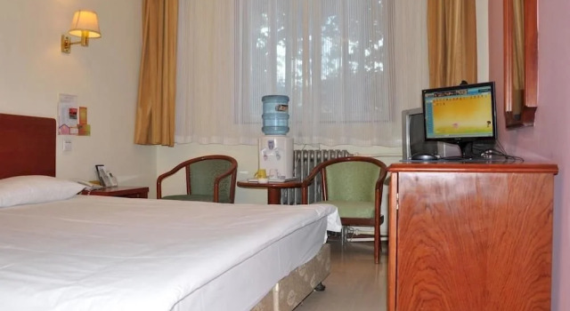 Beijing He Jia Hotel, Book Hotel Hoteller i Beijing Province med parkering, Parkering