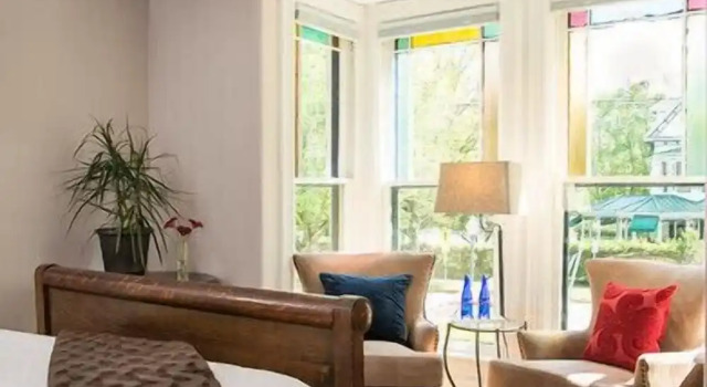 The Brunswick B&B at Saratoga, Забронировать Отель «постель и завтрак» Саратога-Спрингс штат Нью-Йорк, рядом с Saratoga Springs Visitor's Center