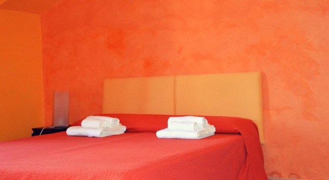 Modern Farmhouse in San Gemini With Swimming Pool, Rezervasyon Otel Umbria havuzlu oteller, Yüzme Havuzu