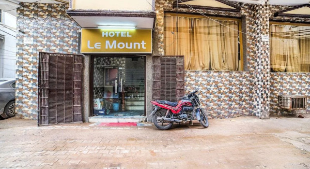 FabHotel Modesty Le Mount Delhi Airport