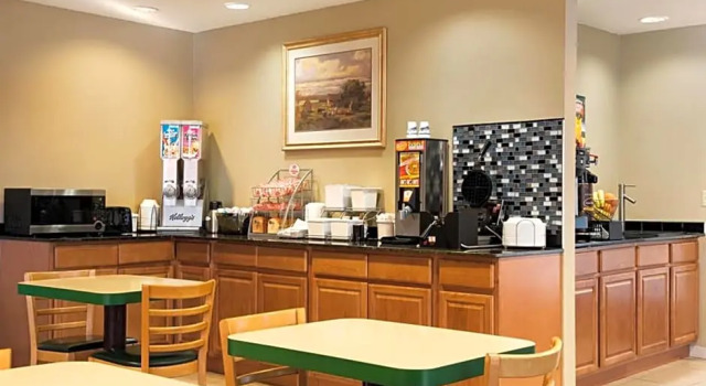Люкс Coratel Inn & Suites by Jasper New Richmond