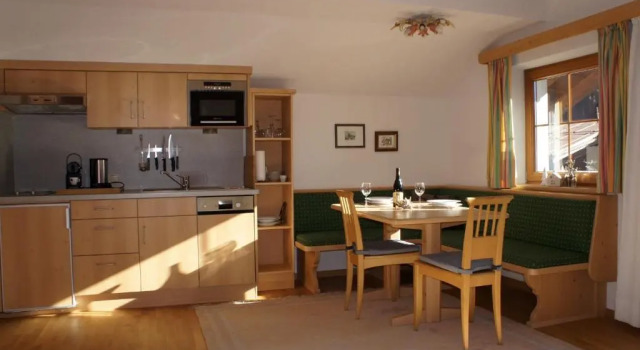 Апартаменты c 1 комнатой Apartments SARLO