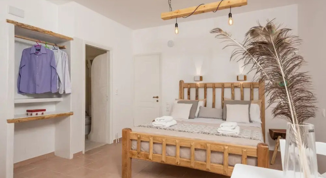 Двухместный люкс с балконом Aqua Naxos Apartments & Suites