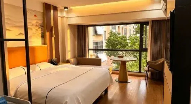 Zhonggang Holiday Hotel, Varaa Hotelli Hotellit Luan pysäköinnillä, Pysäköinti