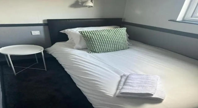 Oyo New Charles Dickens, Varaa Hotelli Hotellit Wigan pysäköinnillä, Pysäköinti