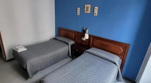 Hostal Pan America, Забронировать Отель центр города Мадрид, рядом с Monumento a los Caídos por España
