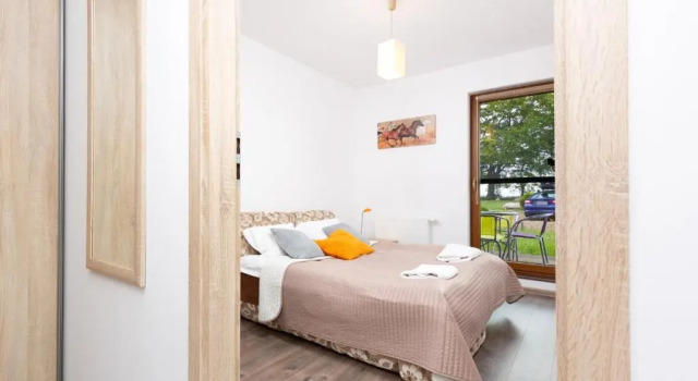 Apartament nad Zatoką Pucką, Varaa Huoneisto Hotellit Pommeri pysäköinnillä, Pysäköinti