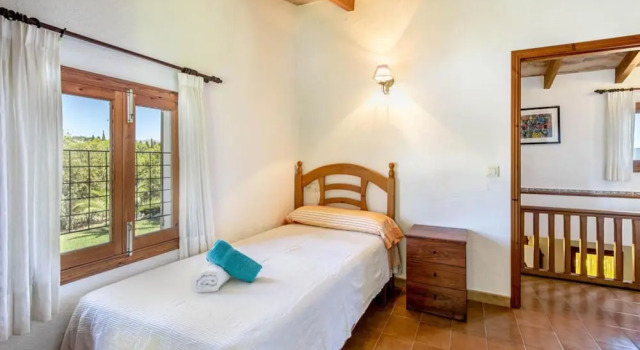 Villa - 2 Bedrooms with Pool and WiFi - 107924, Book Villa Pollença Majorca