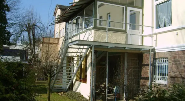 Pension Villa Mercedes, Забронировать Вилла Виллы Бад-Пирмонт, рядом с Термальные источники Хуфеланд, Вилла