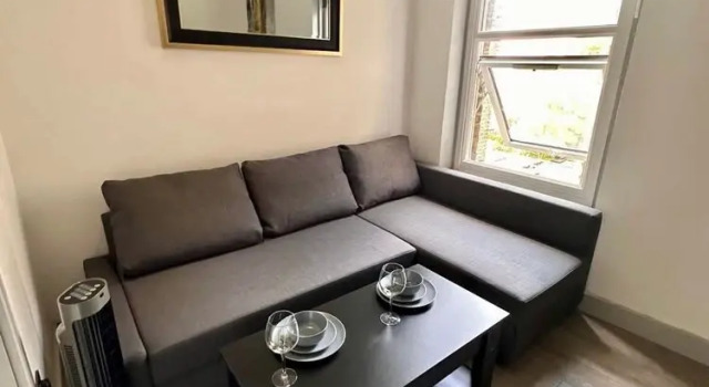Апартаменты Cosy and Modern Duplex in the Heart of Earls Court