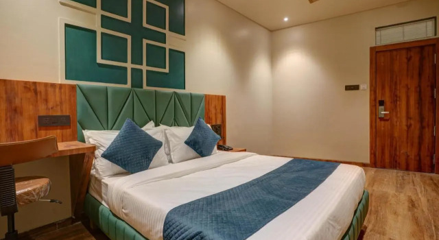 Starville Hotel Andheri MIDC, Забронировать Отель Отели штата Махараштры 3 звезды, 3*