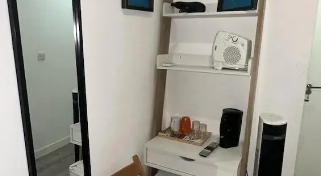 Одноместный номер No Window Standard Wembar Hotel