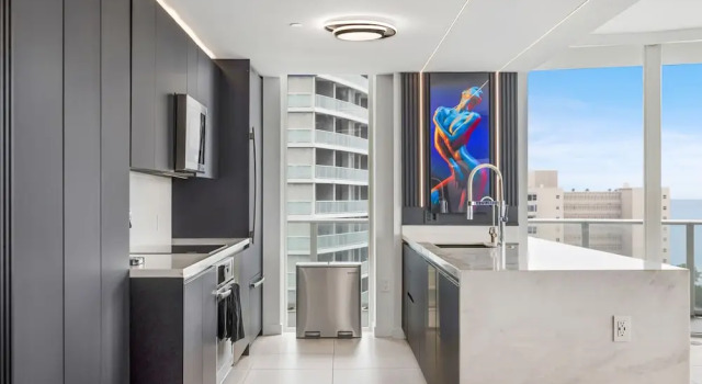 Апартаменты Luxury Ocean view Amazing 3BR at Tiffany House