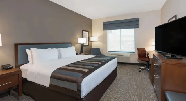 Hampton Inn San Jose Cherry Ave, CA, Забронировать Отель Сан-Хосе Silicon Valley