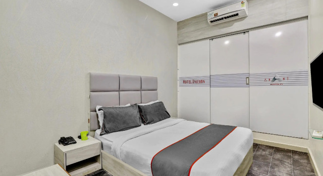Collection O, 82672 Hotel Unicorn, Rezerwuj Hotel Surat Gujarat