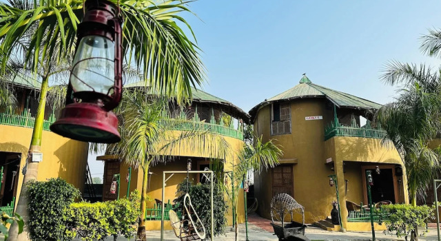 Коттедж Hotel Natraj & Resort
