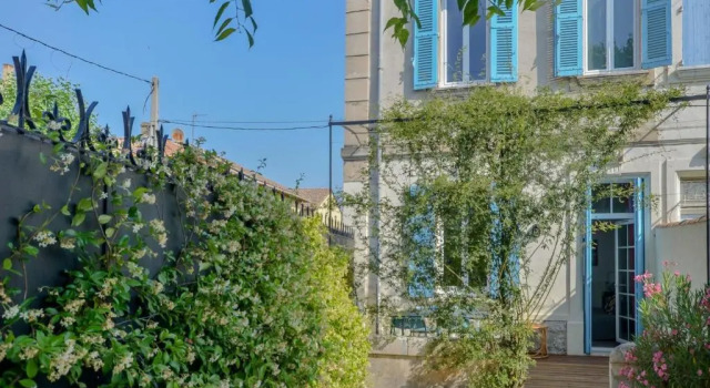 Charming house with terrace and garden in Avignon - Welkeys