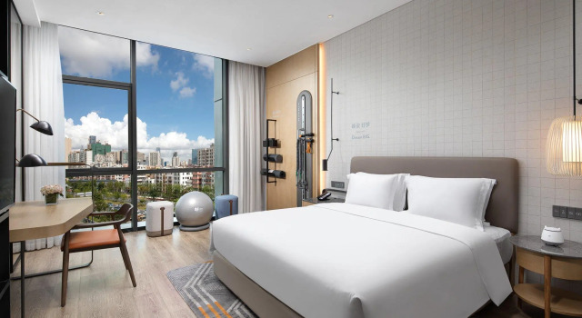 Номер Premium EVEN Hotel Shenzhen Nanshan by IHG