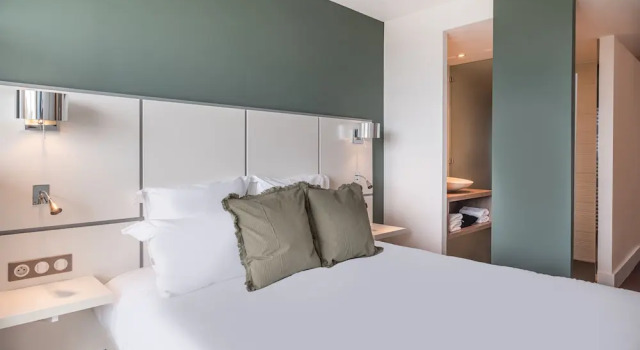 Полулюкс с видом на сад Hôtel & Spa Le Grand Large