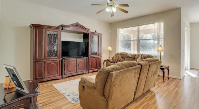 Spacious Vacation Rental w/ Yard in Kissimmee!, Rezerwuj Dom wakacyjny Poinciana Floryda
