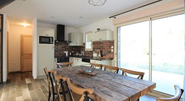 Maison récente 70m² | 8 pers | 3 chambres | Terrasse | Parking | La Bourboule - FR-1-608-203, Prenota Hotel Hotel a Alvernia con parcheggio, Parcheggio
