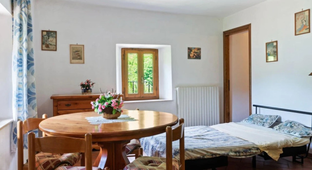 Apartment in Fosciandora With Pool