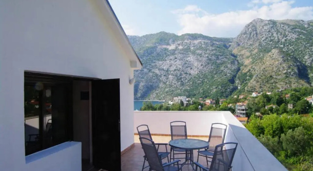 Номер Standard Villa Risan Apartments