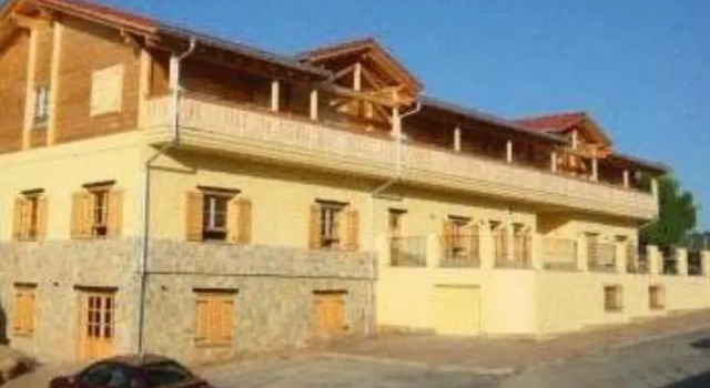 Aras Rural, Prenota Hotel Aras de los Olmos Spagna