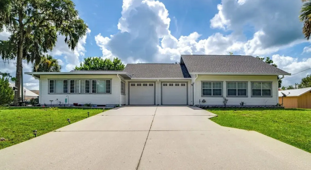 Explore Dtwn Crystal River: Walkable Duplex Unit, Réserver Appartement Crystal River 