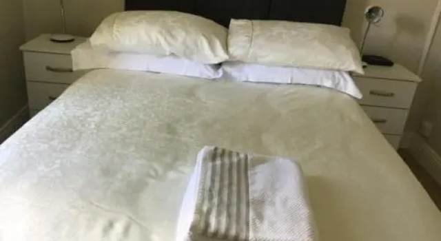 Adare Luxury Riverside Apartment, Varaa Huoneisto Adare Limerick