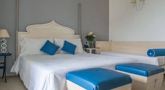 Трёхместный номер Classic с частичным видом на море Hotel Mea - Aeolian Charme