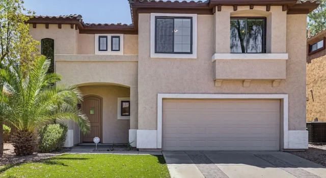 7 Mi to Dtwn: Golf Getaway w/ Fire Pit in Phoenix