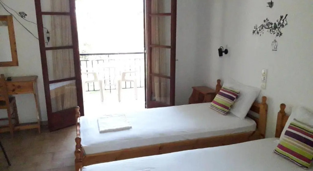 Dimitris & Haris Studios, Book Hotel Punta Skiathos