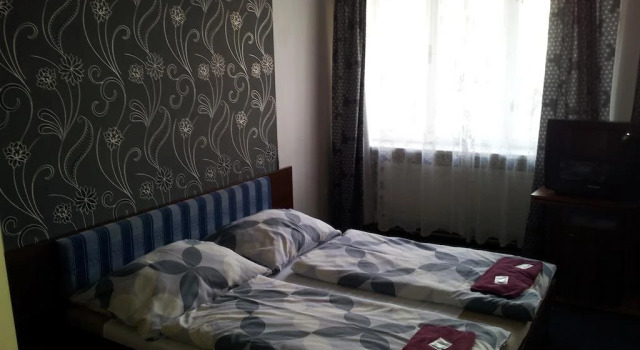 Penzion Menšík, Book Hotel Kroměříž 