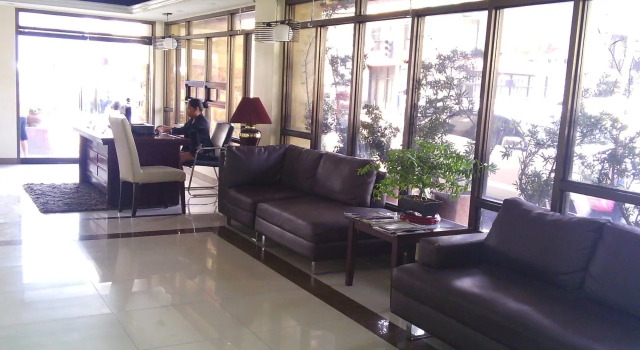 Blue Velvet Hotel & Cafe