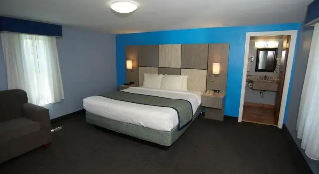 Двухместный номер Standard c 1 комнатой Sandwich Lodge & Resort
