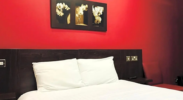 Номер Deluxe Royal Cambridge Hotel