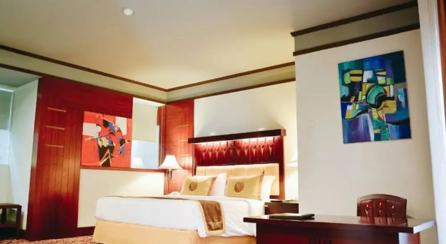 Полулюкс с балконом Hotel Savoy Homann