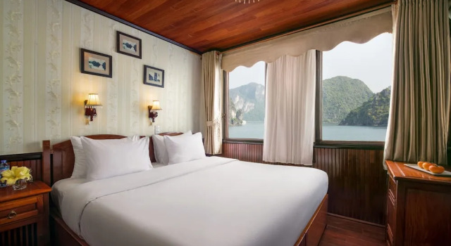 Номер Deluxe с балконом и с видом на море Garden Bay Legend Cruise