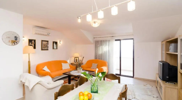 Апартаменты с 4 комнатами с видом на море Apartment Mia