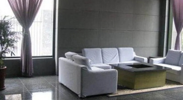 Maple Leaf Pinyuan Hotel - Shenzhen, Rezerwuj Hotel Hotele w Shenzhen z parkingiem, Parking