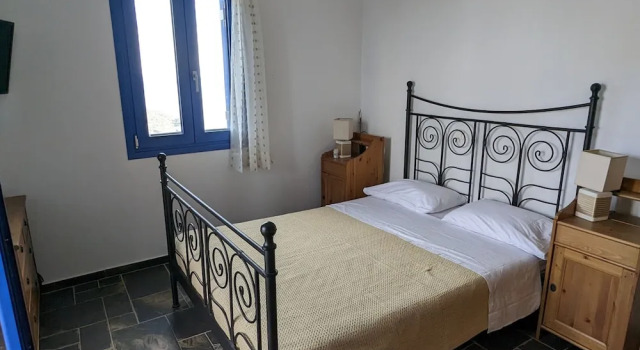 Seaside Bliss Tranquil Retreat on Kythnos Island, Prenota Hotel Loutra Kythnos