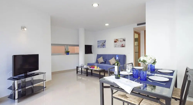 Номер Standard Мансарда с 2 комнатами Charmsuites Nou Rambla