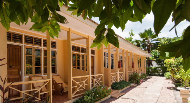 Chez Marston Hotel and Apartment