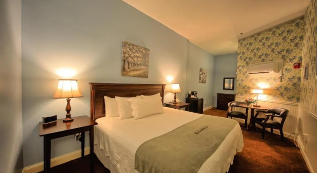 Двухместный номер Interior Inn at St John Portland In-Town