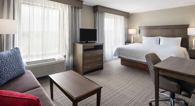 Студия Hampton Inn & Suites Alexandria Old Town Area South