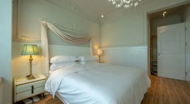 Люкс с 2 комнатами с балконом и с видом на море Huizhou  Shili Yintan Weigang Bay No.1 Holiday Apartment
