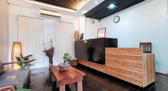 RedDoorz near Trade School Gensan, Rezervovat Hotel Levné hotely v General Santos